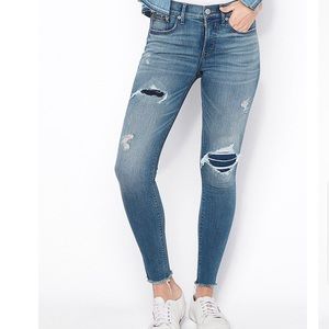 Distressed Express jeans size 4 (tall)